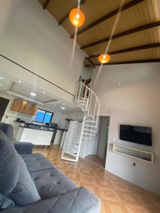 בומבינאס Casa Mamore Praia De Zimbros מראה חיצוני תמונה